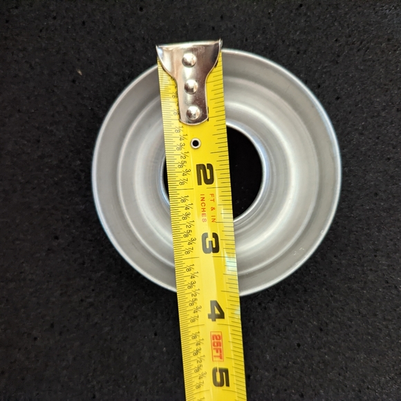 4 Vintage Small Donut Muffin Cakes Pan Jello Or Mini Meatloaf Molds or Wreath - Picture 3 of 4